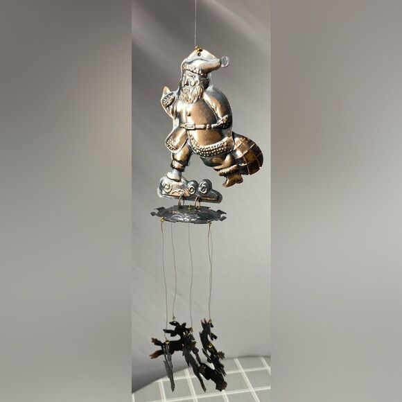 Vtg Santa & Reindeer Wind Chimes Rich Bronze Tone Metal Christmas Decor - Picture 3 of 12